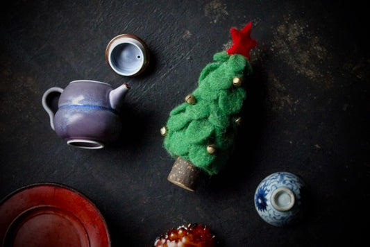 A Festive Guide: Pairing Christmas Foods with Chinese Tea
