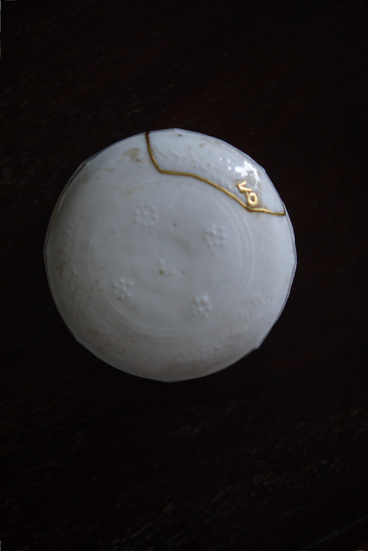 Antique Dehua Porcelain Of Qing Dynasty Box With Kintsugi BestCeramics