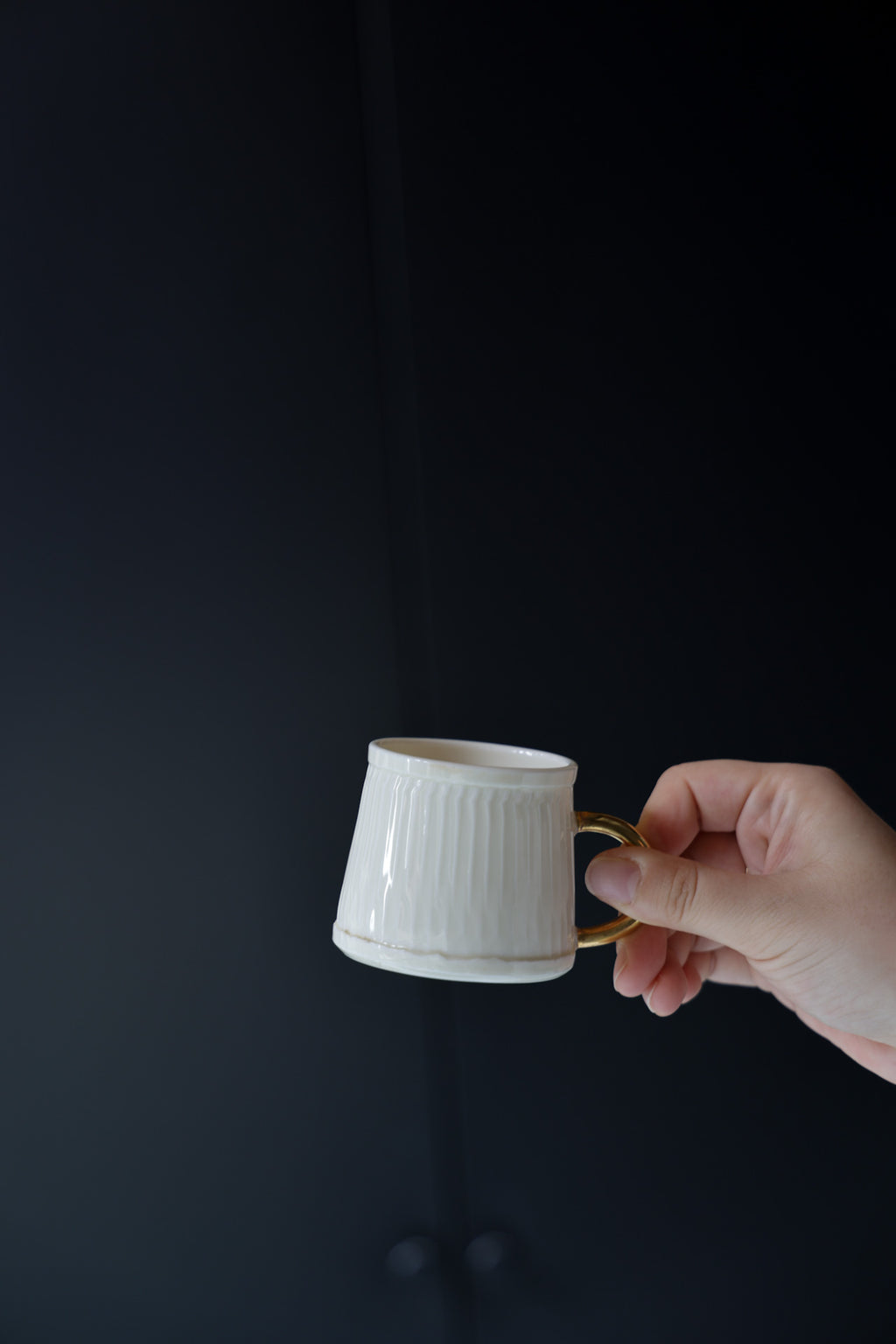 BestCeramics-Handmade Textured Golden Stitch Porcelain Ivory Wabi-Sabi Coffee Cup