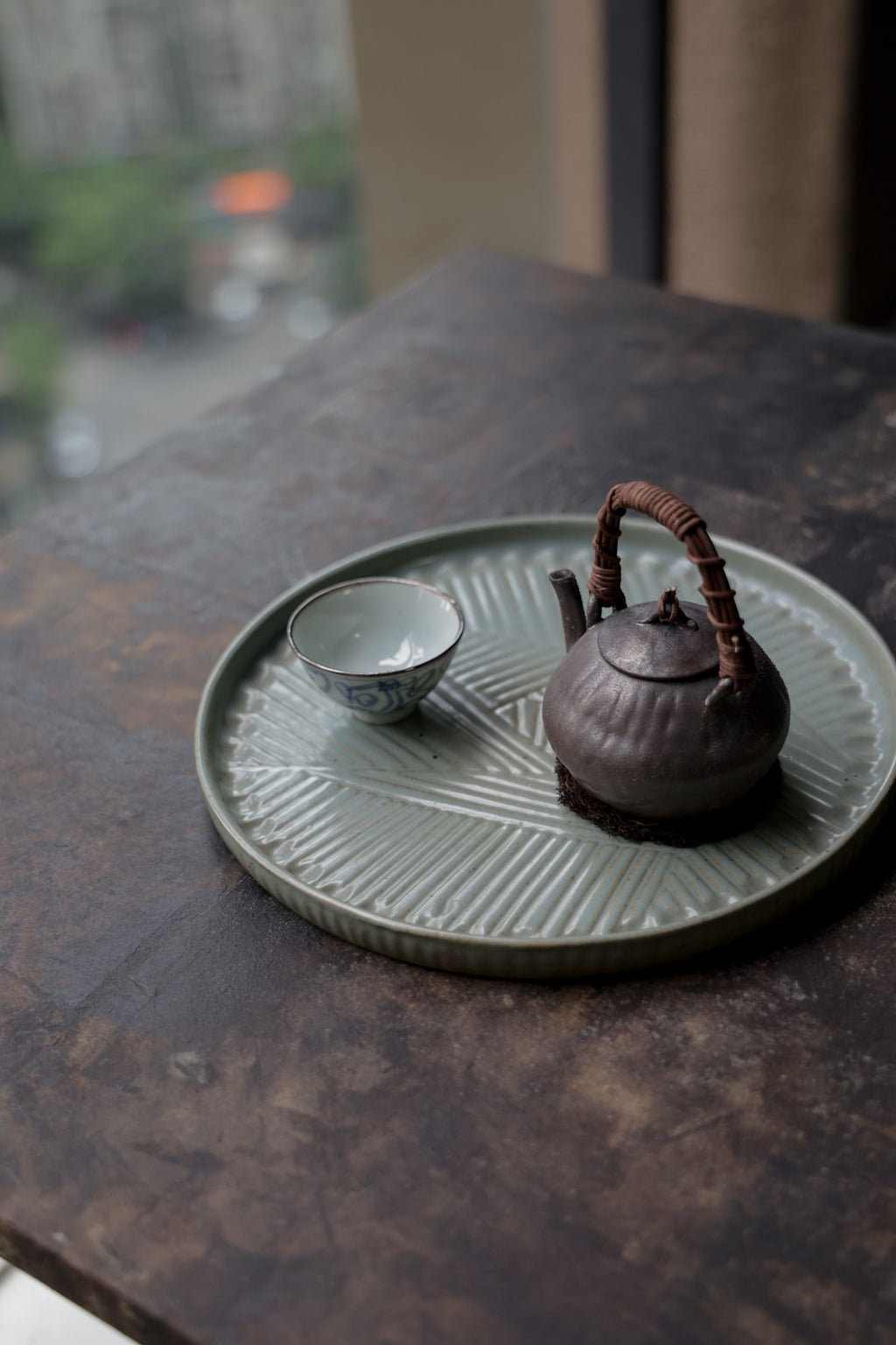 Best Ceramics-Rattan Handled Teapot Dehua Wood-Fired by Huang Qiuyang