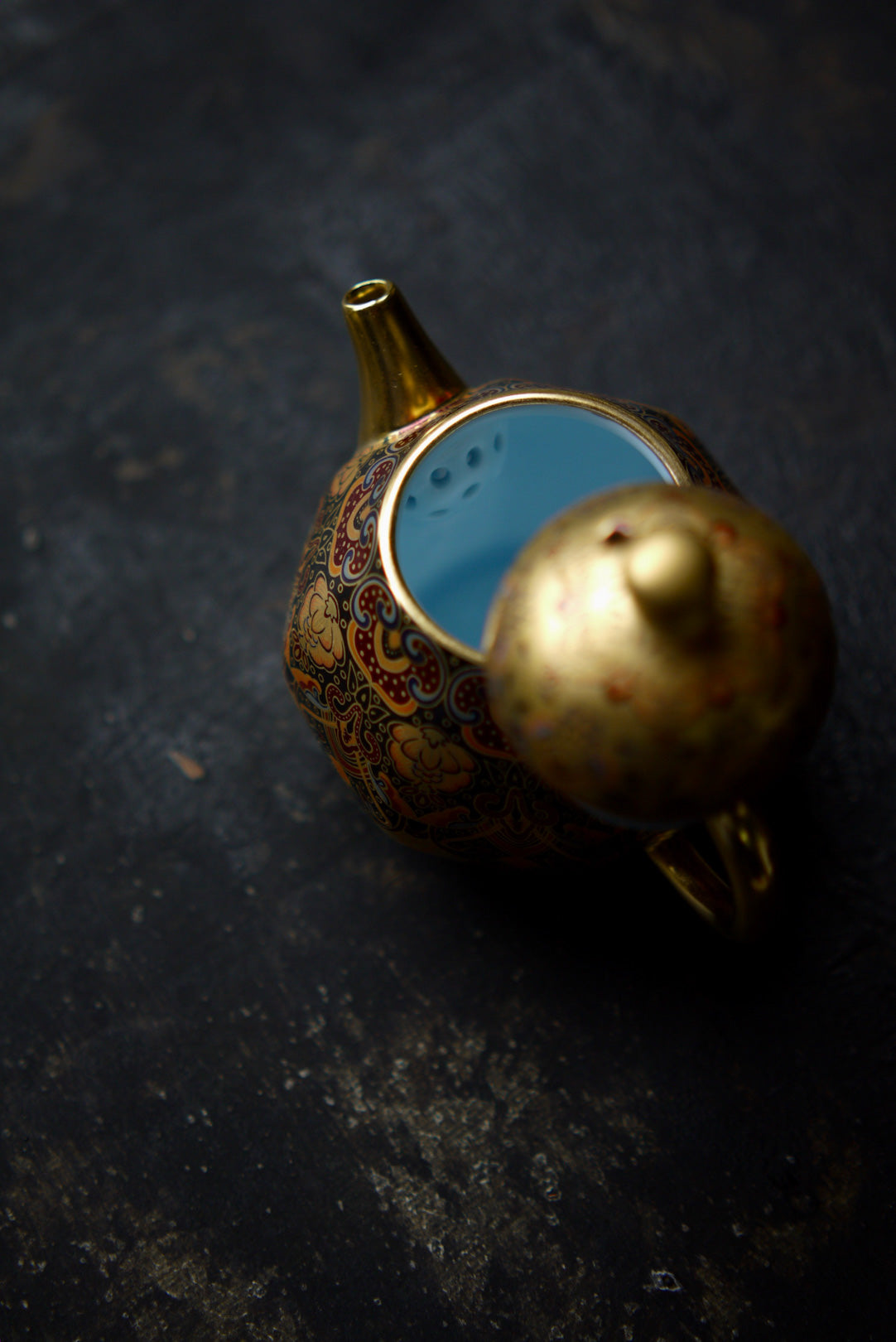 Regal Golden Elegance Dehua Porcelain Delicate Teapot|Best Ceramics