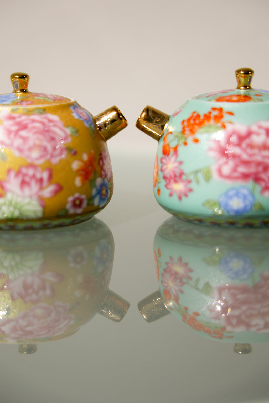 Artisan Enamel Tea Vessel | Tactile Thousand Flowers Porcelain Pot