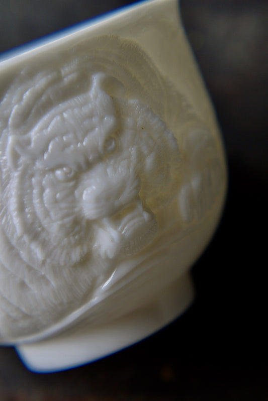 Dehua Jade White Porcelain Hand-Carved Tiger Blanc De Chine Teacup-Best Ceramics