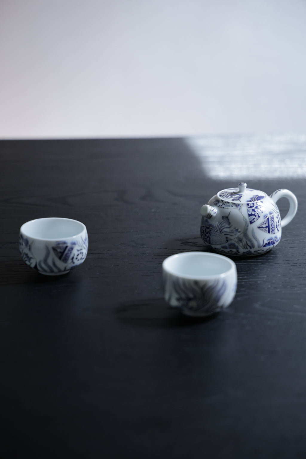 Taiwu Blue Tide Set | Artisan Blue-White Porcelain for Mindful Tea