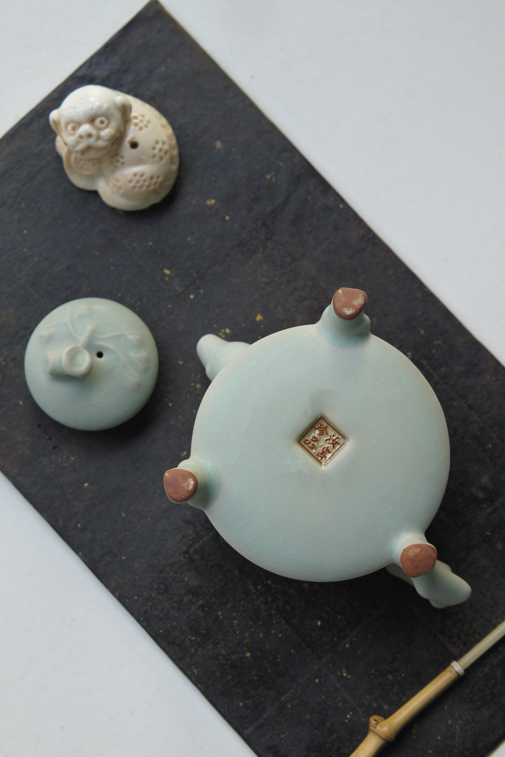 Vintage Style Ru Kiln Three-Legged Oolong Tea Teapot |Best Ceramics