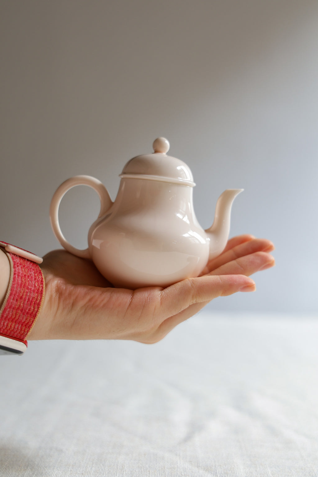 Ming Style White Porcelain Pot | Handcrafted Hai Er Hong Teapot