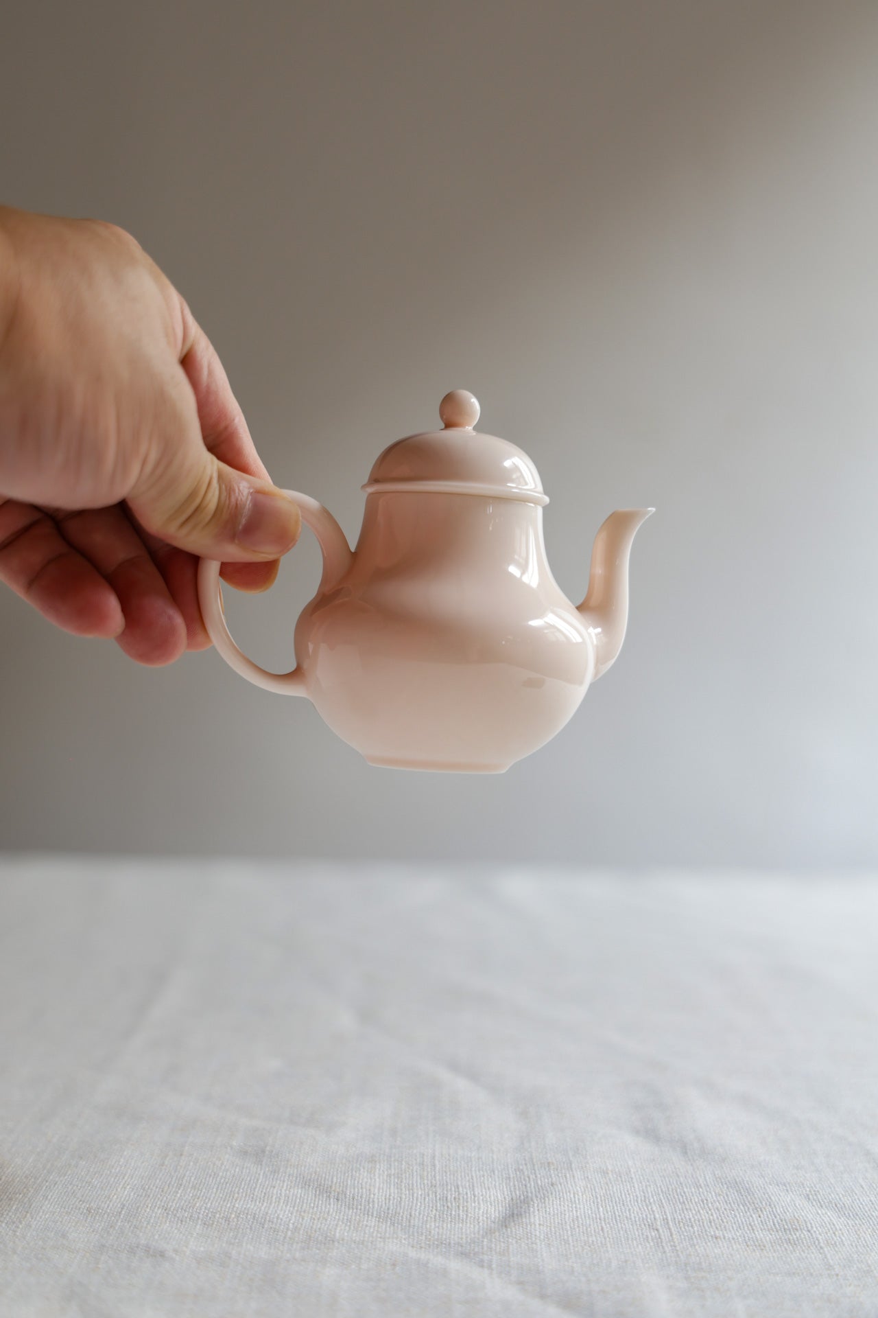 Ming Style White Porcelain Pot | Handcrafted Hai Er Hong Teapot