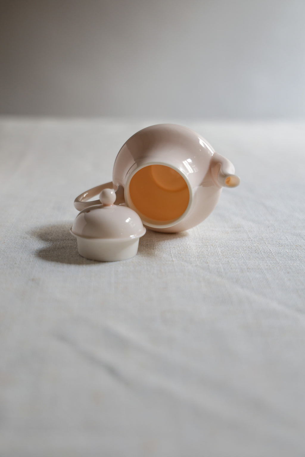 Ming Style White Porcelain Pot | Handcrafted Hai Er Hong Teapot