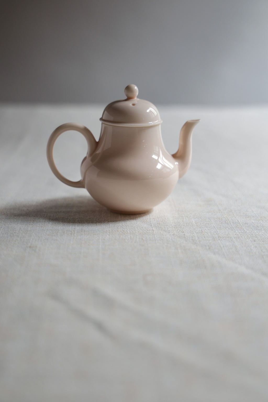 Ming Style White Porcelain Pot | Handcrafted Hai Er Hong Teapot