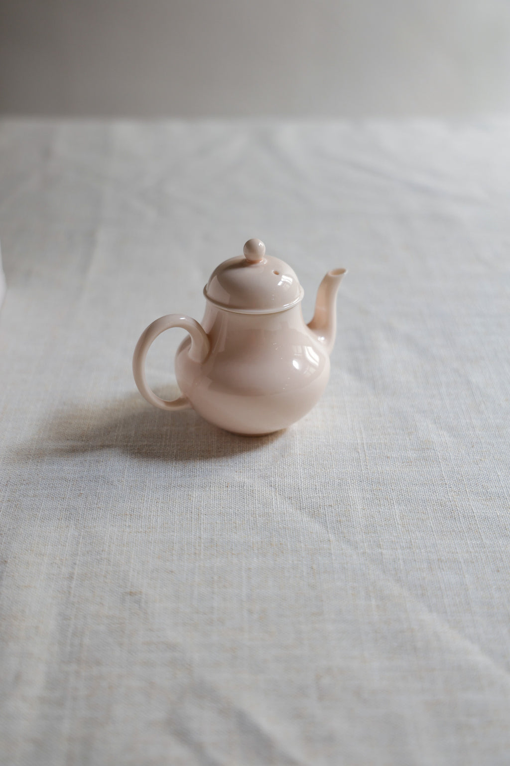 Ming Style White Porcelain Pot | Handcrafted Hai Er Hong Teapot