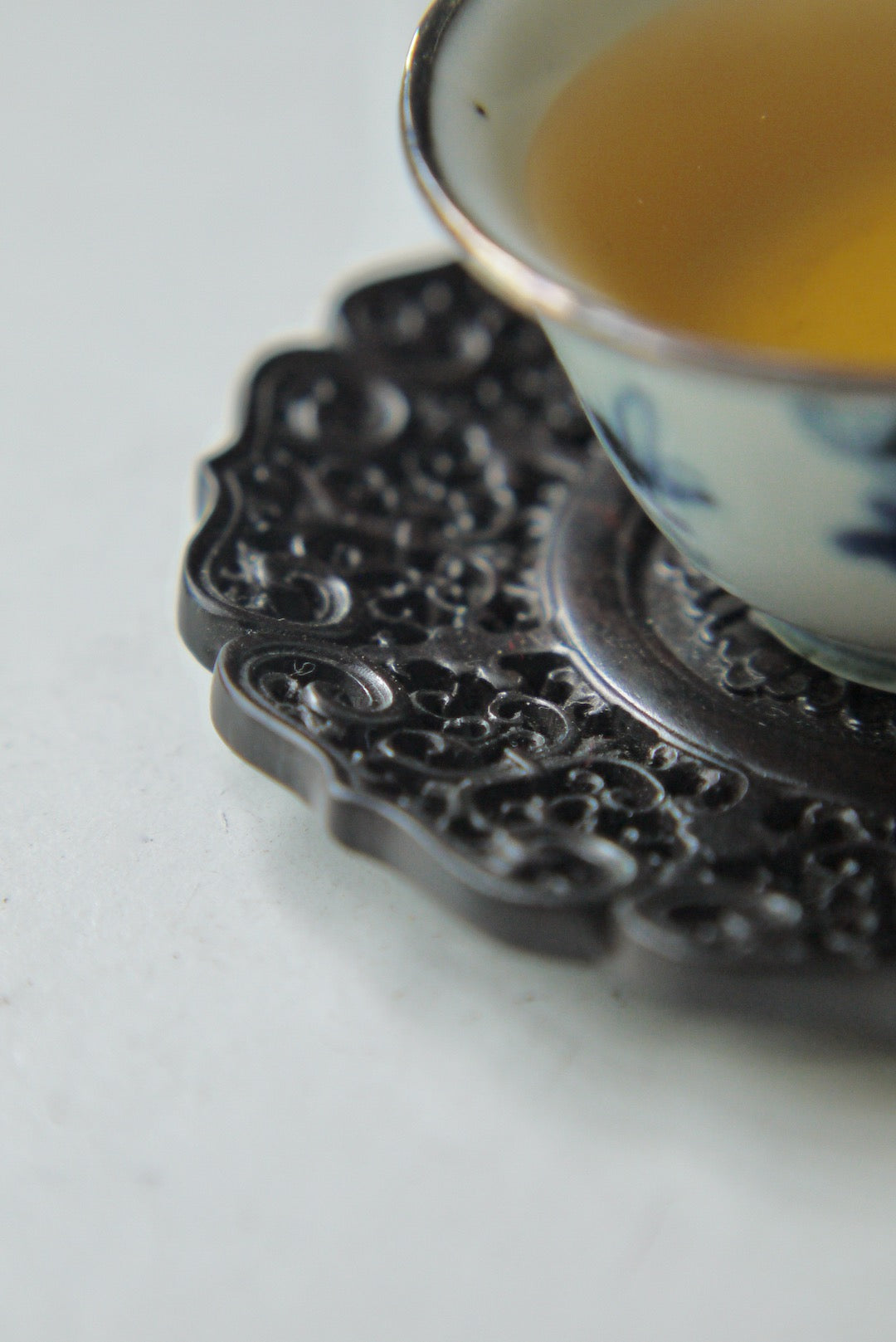 Plateau à thé en bois sculpté à la main