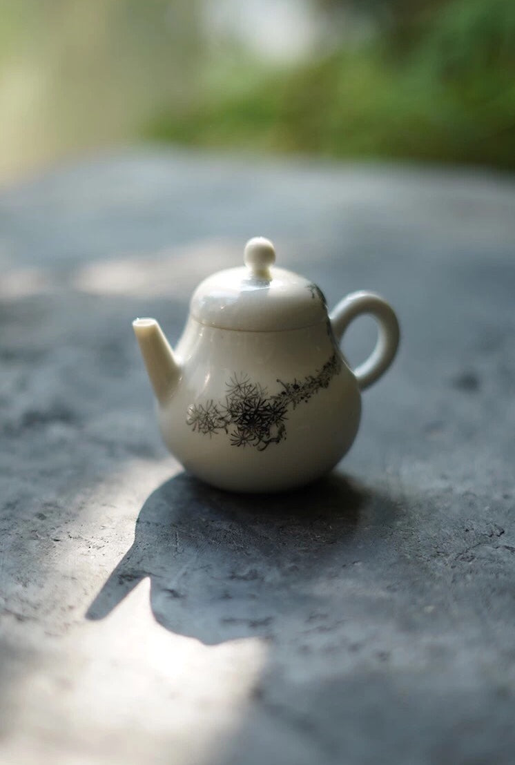 Teapot With Chinese Ink of Pine Tree Lovely Tea Ware|Best Ceramics