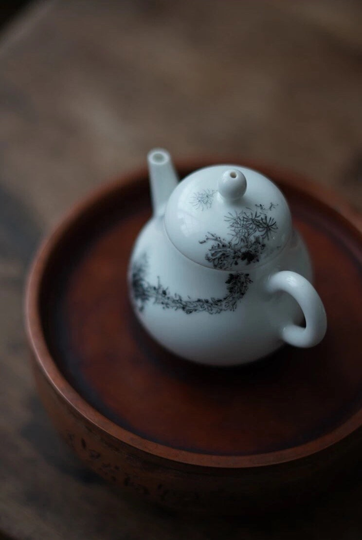 Teapot With Chinese Ink of Pine Tree Lovely Tea Ware|Best Ceramics
