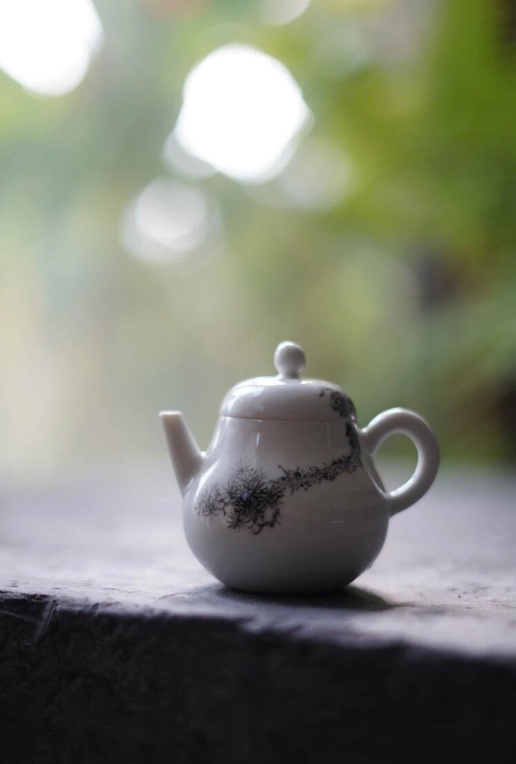 Teapot With Chinese Ink of Pine Tree Lovely Tea Ware|Best Ceramics