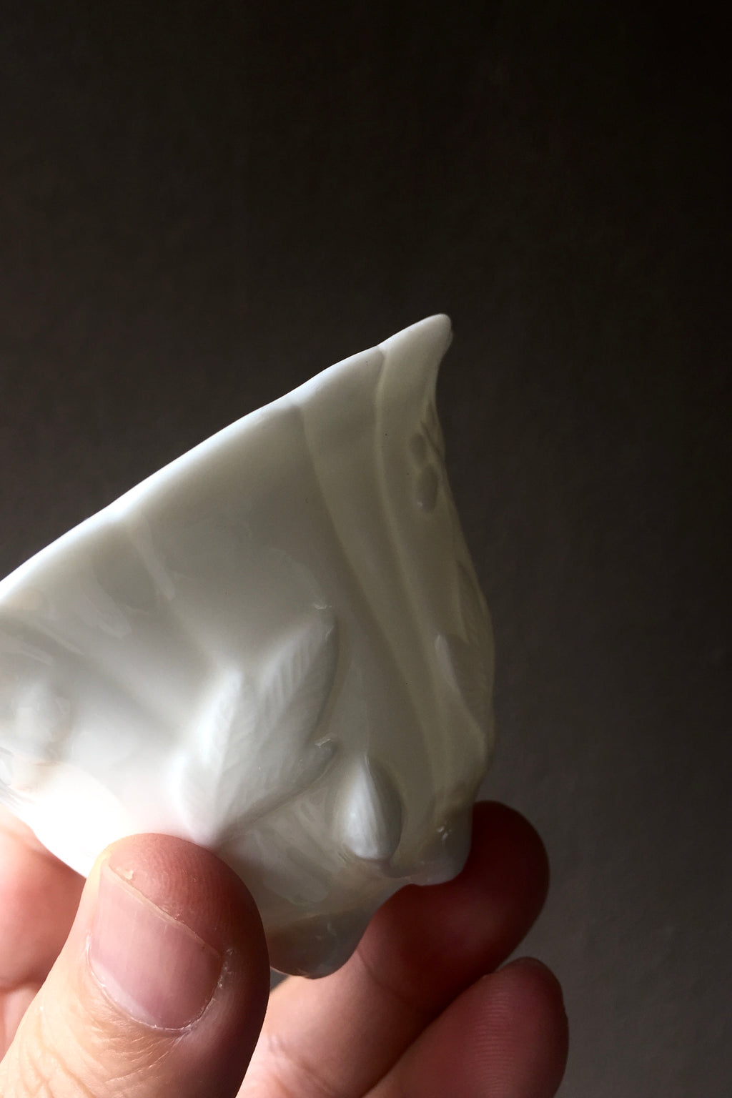 Antique Style Flower Sculpted Handmade Oblong Teacup|Best Ceramics